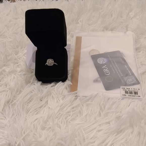 Moissanite 2 Carat Round cut Solitare Halo Ring - Picture 13 of 13